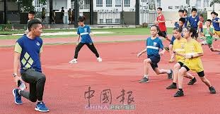 周冠宇成为F1凯迪拉克车队储备车手：我们赛道见！