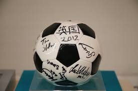 3：0克鲁塞罗，内马尔激动庆祝